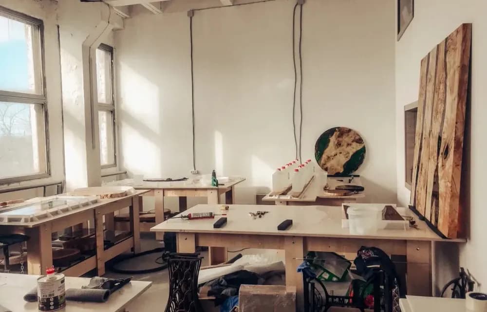 Epoxy resin course